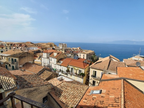 Casa Celano | Independent Building | 3 Floors | Requires FULL Renovation